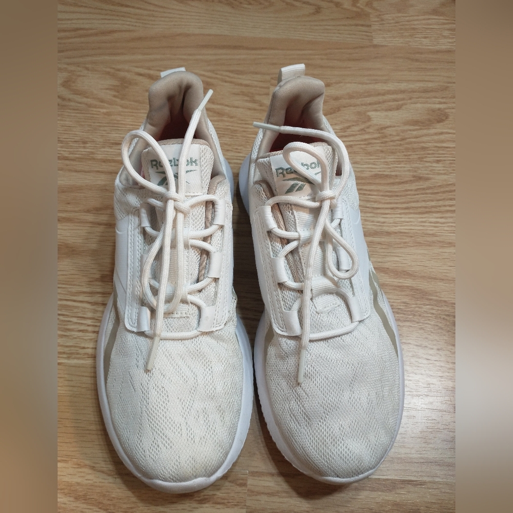 Reebok Shoes Womens Reago Essential 2.0 Cross Trainer Sneaker White Beig Siz 8.5